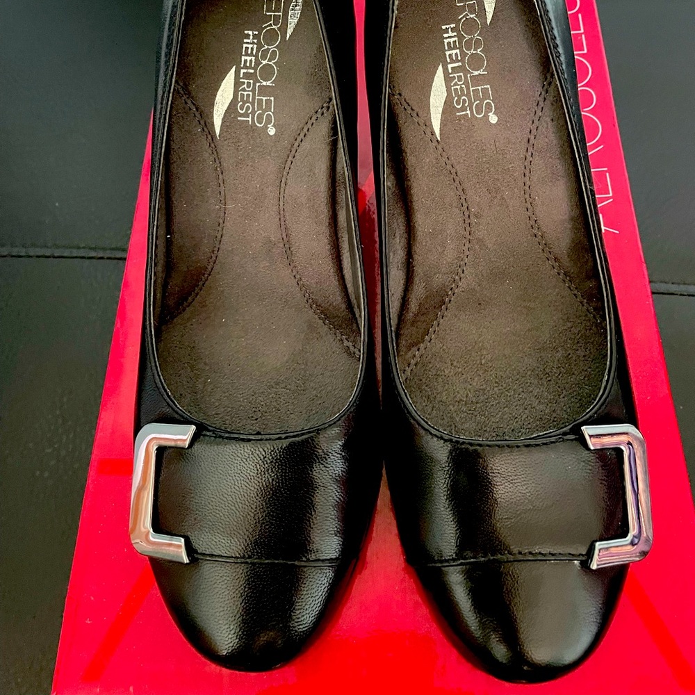 Brand new Size 6 Aerosoles Colorado Black Leather Dress Pumps Heels, Cushioned